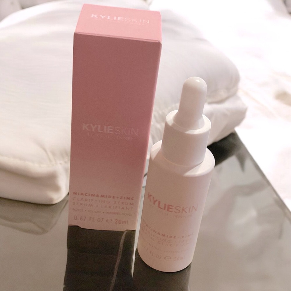 KYLIE COSMETICS Niacinamide + Zinc Clarifying Serum Clarifiant 20 ml.